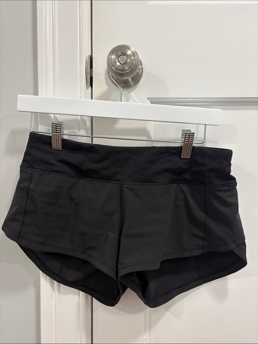 Lulu Speed up LR 2.5” shorts